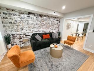 Contemporary Upscale 3BDR Home at Popular H Street Corridor Parking Included Free Cancellation - 8