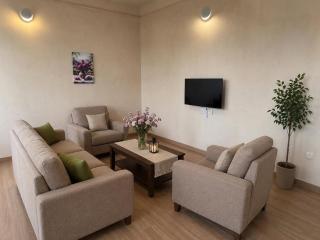 Farmer's Guest House - 0