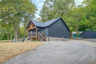 Walk to the Water! Kentucky Lake Cabin - 0