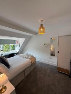 Hills Road Apartments by Tas - 6