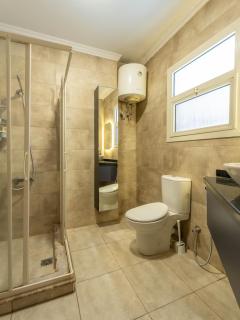 Techno Vibe 2-BR Apt in Zamalek - Cairo - 4