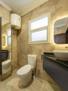 Techno Vibe 2-BR Apt in Zamalek - Cairo - 6