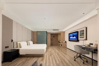 Atour Hotel Hefei Binhu Weizhou Avenue - 4