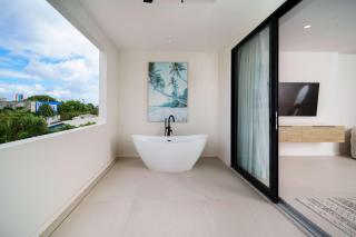 New CHIC 3BR Villa Walk to Beach Pool & Terrace - 9