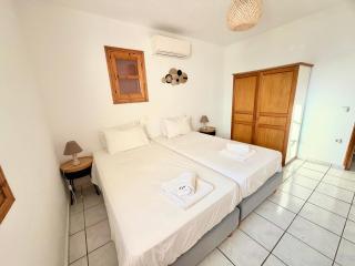 Revel Mykonos 6 - 1