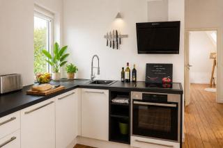 NUJU Rentals - 4-Zimmer, 10 Gäste, Wintergarten & Terrasse & Parkplatz - 7