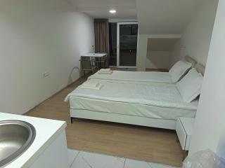 Trave Hub Apartments - 6