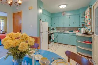 Vintage MCM Charm | Modern Comforts | West Akron - 9