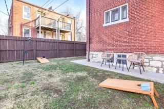 2BD 1BA Unit w Fenced Backyard - Near Soulard - 4