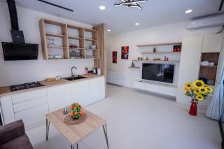 Modern Mountain Villa with Pool near Tbilisi - 6