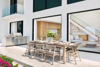 Beachwood Villa - 1