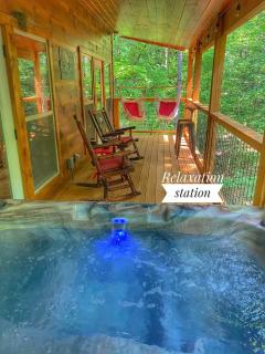 Quiet~peaceful~fast WiFi~f/p~hottub~Dollywood~#10 - 7