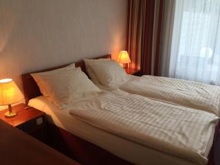 Kurpark-Hotel - Bad Salzuflen - 1