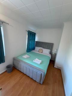 5 Bed Contractor Families & Groups Accomodation - 3
