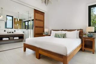 Brise De Mer 2 BR Villa - Beachfront - 4