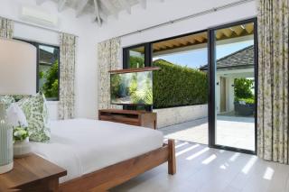Brise De Mer 6 BR Villa - Beachfront - 1