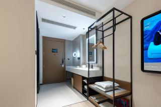 Atour Hotel Xiamen Guanyinshan East Huandao - 1