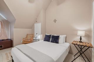 Charming Barrio Adobe - 5