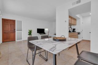 Trendy Cozy Townhome with Pool - 5