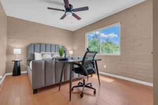 Trendy Cozy Townhome with Pool - 2