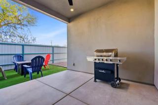 Modern Tucson Home Near UA & Downtown - 1
