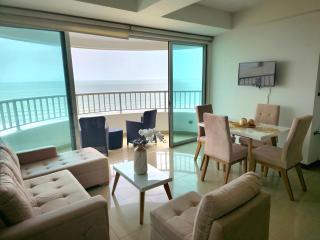 Beachfront Apartment in Bocagrande - 0
