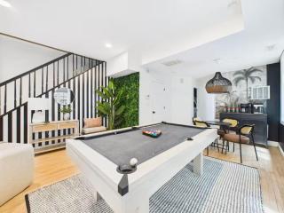 Luxe Chicago Retreat Game Room, Deck Fire Pit - Chicago - 9