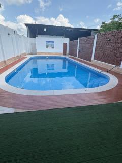 Linda Casona con piscina AC wifi mall para 12 personas - 9