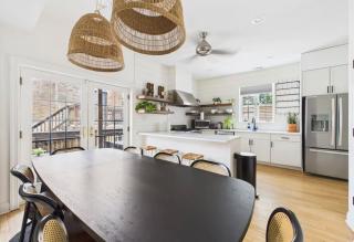 Historic Estate 10 BR, Sleeps 16, Game Room - 3