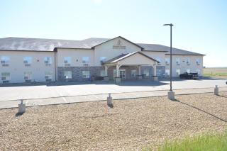 Golden Prairie Hotel & Lodge - 8