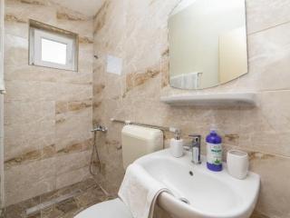 Studio apartment with sea view 2 - 3