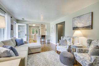 Updated Home Minutes to Downtown and Beach! - 3