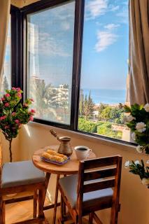 Sea Breeze Luxury Apartment-Matal Al Azraq-Tripoli - 0