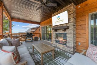 Great Outdoors Lodge - Hot Tub - 6