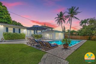 Villa Rustica 5 Bedroom 3 Bath with Pool Next to River 1800 - 0