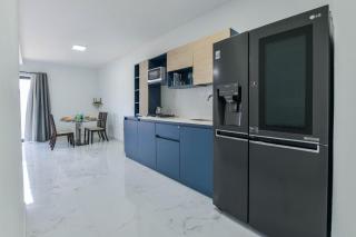 Sleek 2BR Retreat Tanki Leendert - 5
