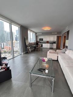 Skyline View Loft with Panoramic City Views - 7