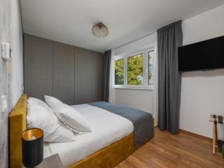 Apartments Villa Wood - Two Bedroom Apartment with terrace and pool view W2 - 8