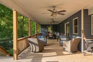 4 Wheeling Riverfront Paradise, awesome deck! - 8