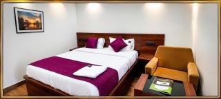 Hotel Lavish Grand - 1