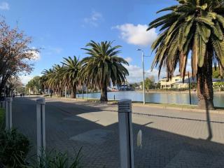 Three bedroom apartment, Relax or Work you choose - 9