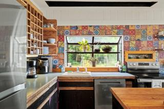 Beachview Retreat 2 Homes • Sleeps 14 • Pets ok! - 6