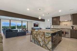 Blue Ridge Estate Stunning Views Heated Pool - 4