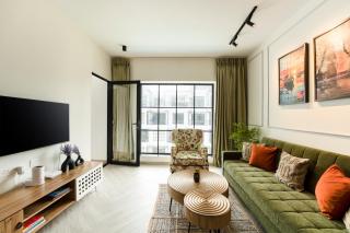 Luxurious 1BHK at Calungate with resort pool and designer balcony near beach - 1
