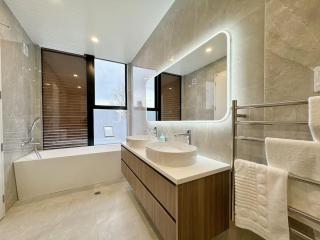 Charming & Cozy Townhouse in Central Auckland - 6