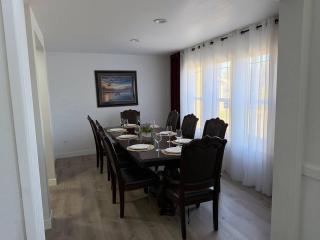Puyallup Getaway 4BR, Games & Parking for 10 Cars - 4