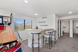 Foothills Oasis Heated PoolHotTub Stunning Views - 1