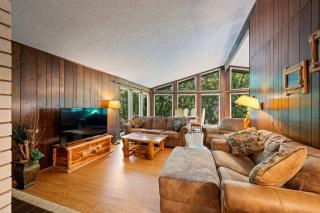 Hilltop Lodge - For 27 Guests! - 9