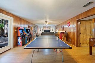 Hilltop Lodge - For 27 Guests! - 8