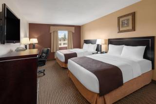 Travelodge by Wyndham Valleyview AB - 1